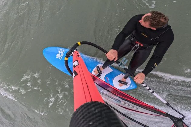 Windsurf Magazine Reviews Cross V7 Carbon 94